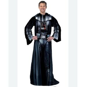 STAR WARS Comfy Throw Blanket with Sleeves Adult